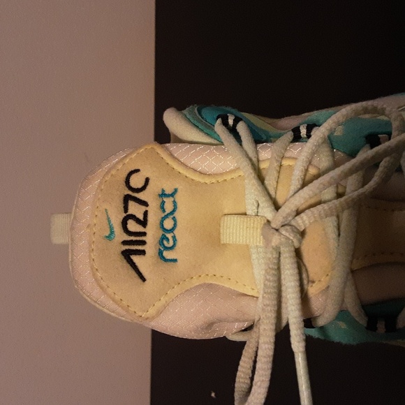 Nike Air Max 270 React in Teal and Beige Size 11. - Picture 2 of 14